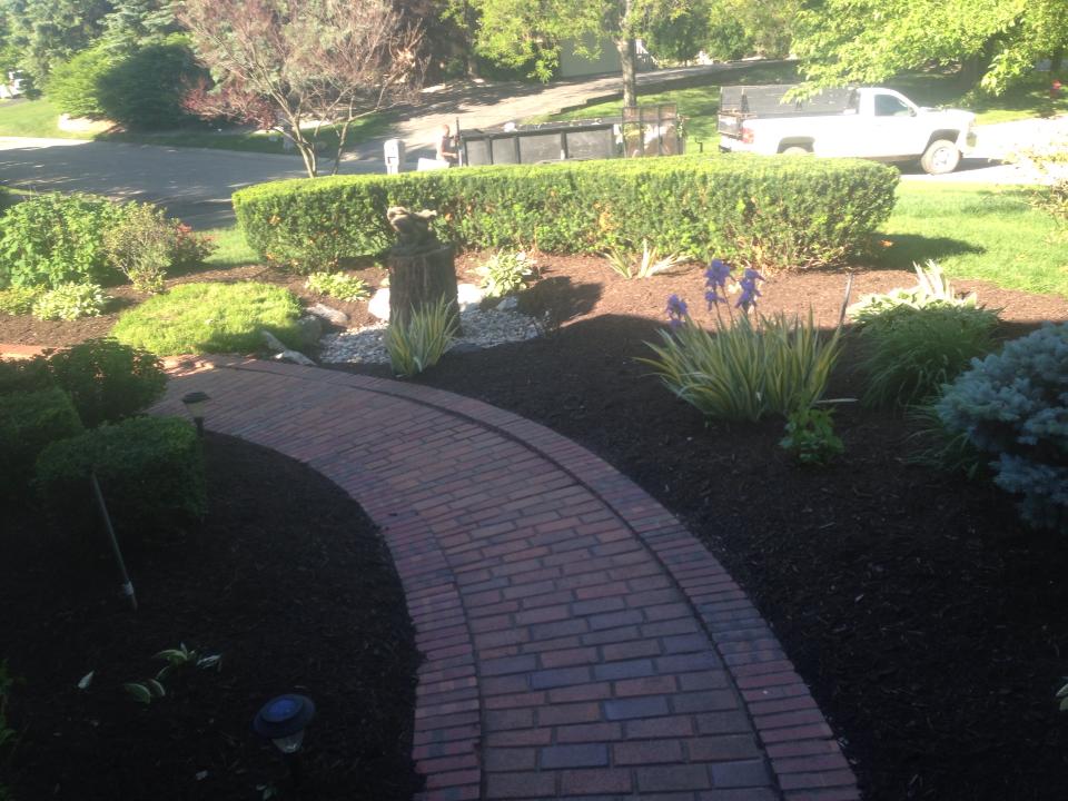 Elowsky Lawn Services of Michigan